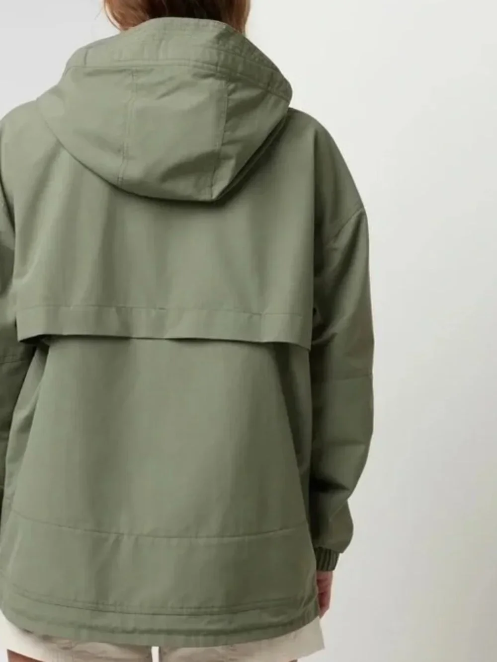 Vuori Elijo Rain Jacket Women's Rain Jacket Laurel or Pistachio Green Small - Picture 2 of 11